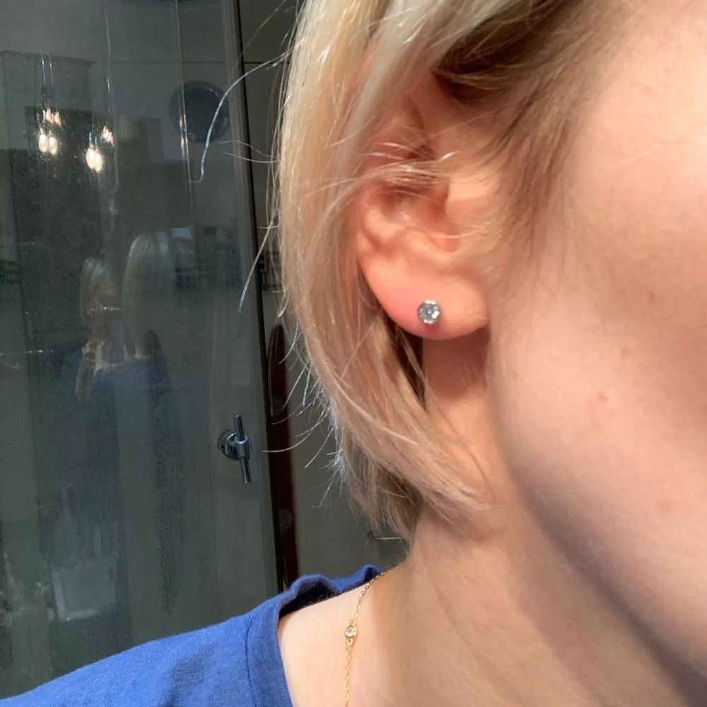 NEW Platinum Plated S925 1 cttw Bezel Stud Earrings - Picture 6 of 16